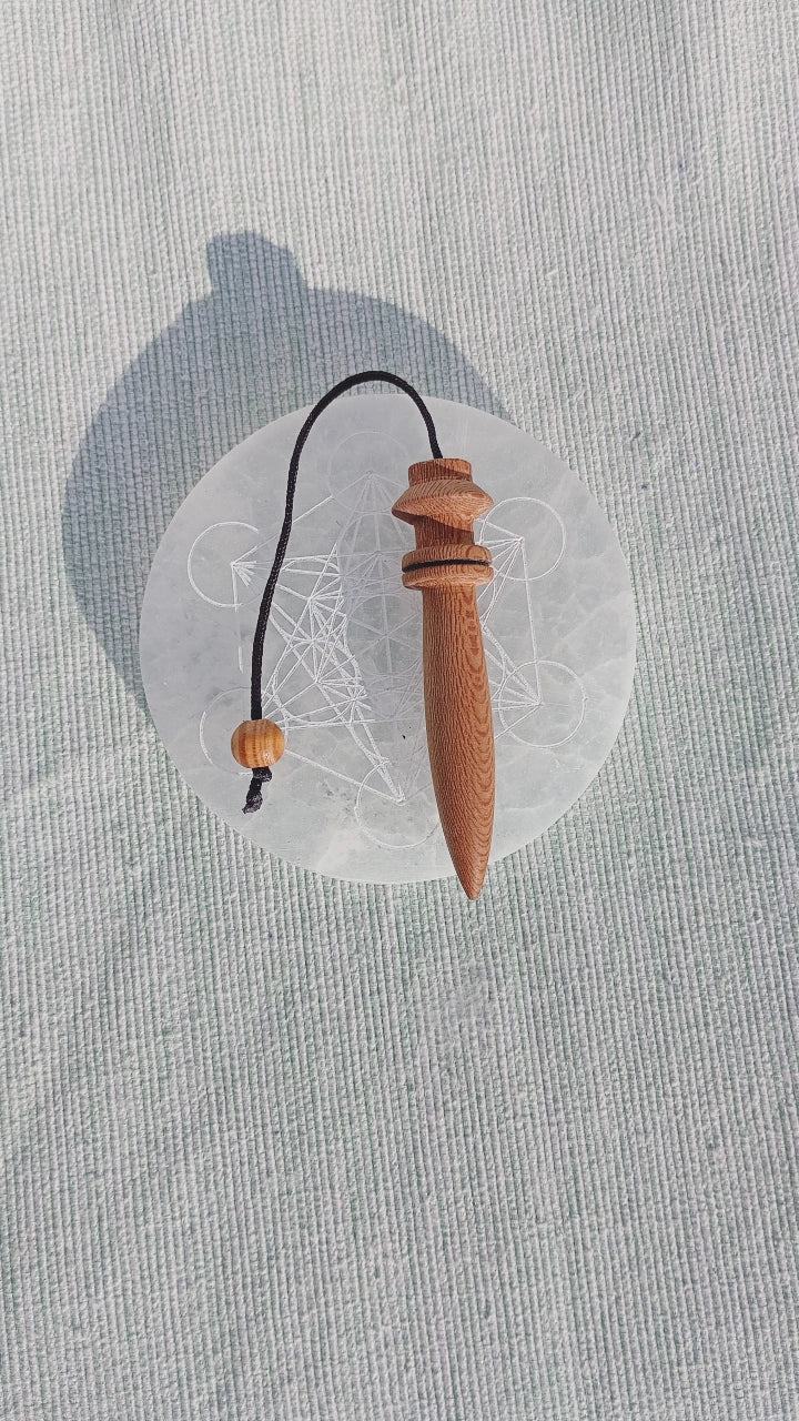 Pendule de Thot en Bois de Hêtre