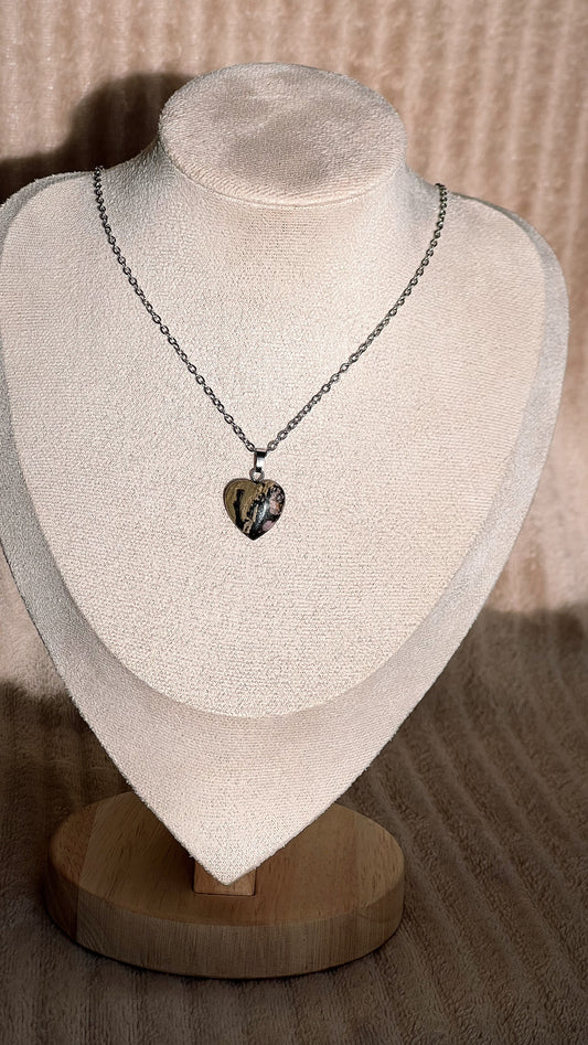 Collier cœur en Rhodonite